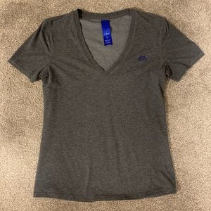 Kit & Ace V-neck tee in Dark Grey - barely worn, great condition!